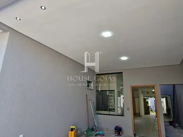 Casa com 270m² 3 quartos e 4 banheiros, à venda, no bairro Jardim Helvécia em Aparecida de Goiânia