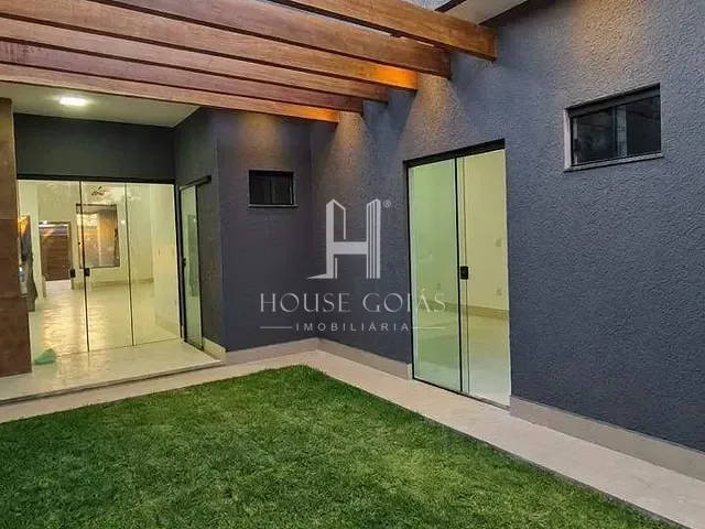 Casa com 210m² 3 quartos e 4 banheiros, à venda, no bairro Cardoso Continuação em Aparecida de Goiânia