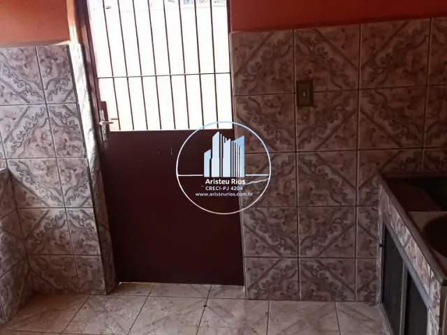 Casa com 128m² 2 quartos e 1 banheiro, à venda, no bairro Nossa Senhora do Guadalupe em Pouso Alegre
