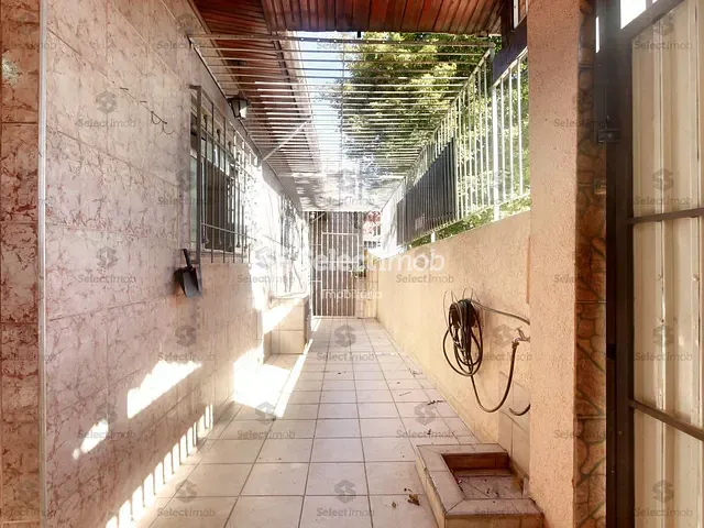 Casa com 200m², para alugar, no bairro Vila Bocaina em Mauá