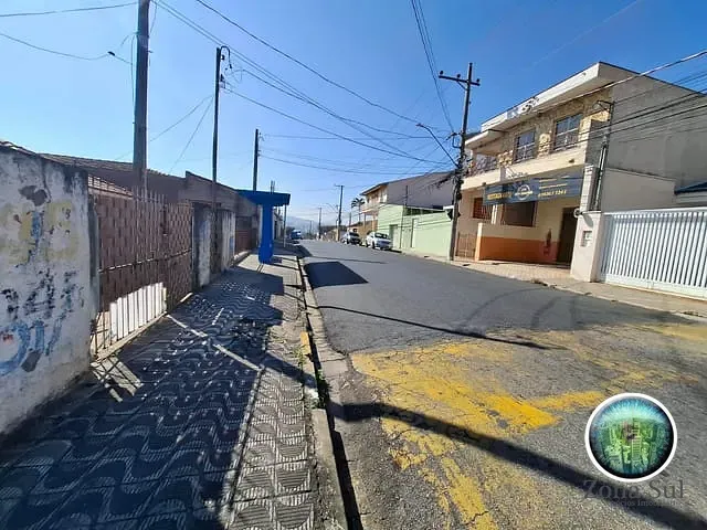Casa 2 quartos e 2 banheiros, à venda, no bairro Centro em Votorantim