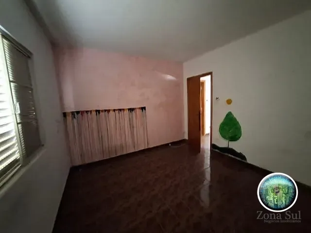 Casa 2 quartos e 2 banheiros, à venda, no bairro Centro em Votorantim