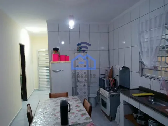Casa com 250m² 3 quartos e 2 banheiros, à venda, no bairro Massaguaçu em Caraguatatuba