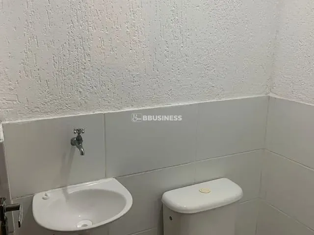 Casa 2 quartos e 3 banheiros, à venda, no bairro Parque Santo Antônio em Campos dos Goytacazes