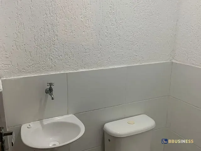 Casa 2 quartos e 3 banheiros, à venda, no bairro Parque Santo Antônio em Campos dos Goytacazes