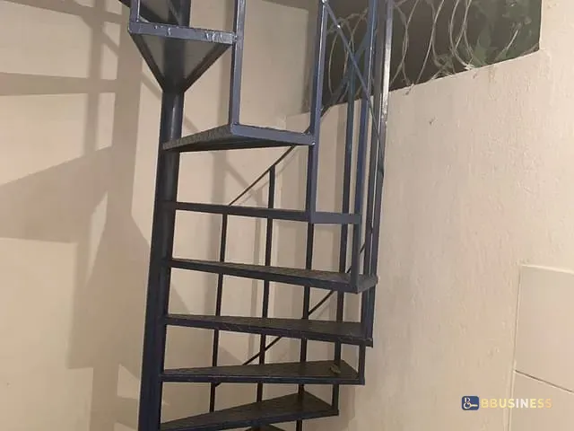 Casa 2 quartos e 3 banheiros, à venda, no bairro Parque Santo Antônio em Campos dos Goytacazes