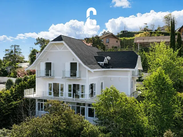 Casa com 1200m² 5 quartos e 7 banheiros, à venda, no bairro Descansópolis em Campos do Jordão