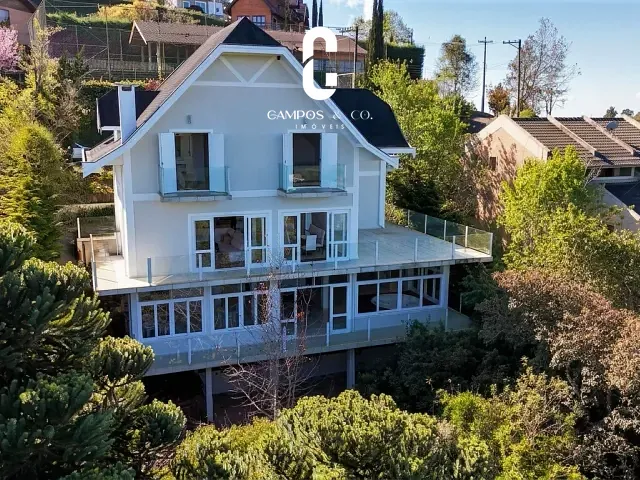 Casa com 1200m² 5 quartos e 7 banheiros, à venda, no bairro Descansópolis em Campos do Jordão