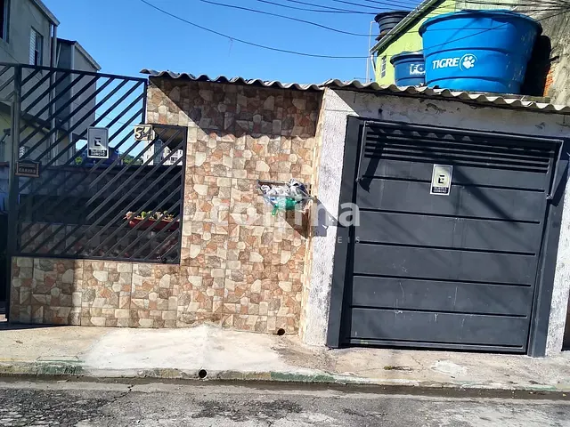 Casa com 160m² 2 quartos e 2 banheiros, à venda, no bairro Jardim Marilu em Carapicuíba
