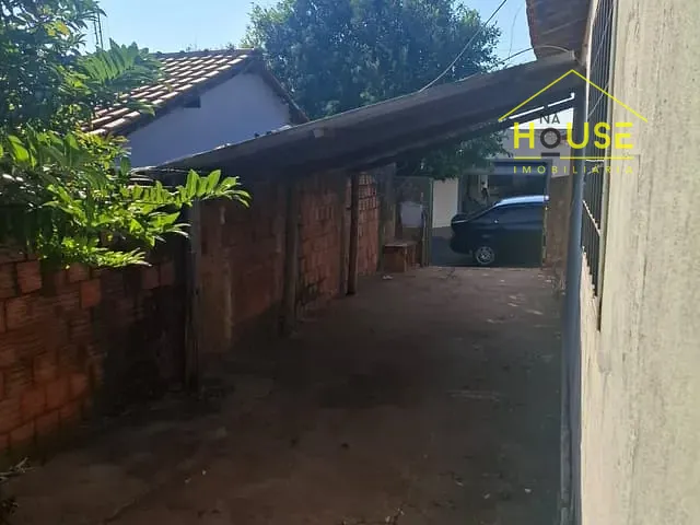 Casa com 196m² 3 quartos e 1 banheiro, à venda, no bairro Parque Guarani em Votuporanga