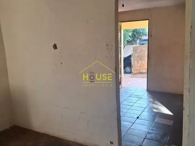 Casa com 196m² 3 quartos e 1 banheiro, à venda, no bairro Parque Guarani em Votuporanga