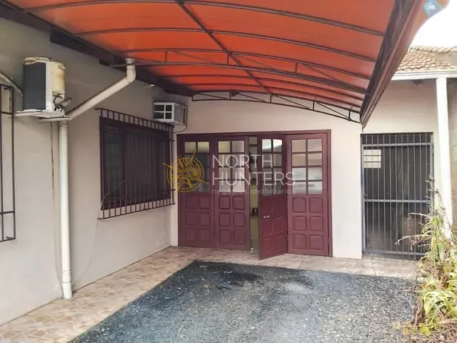 Casa com 130m² 3 quartos e 2 banheiros, à venda, no bairro Comasa em Joinville