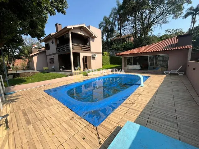 Casa com 825m² 3 quartos e 3 banheiros, à venda, no bairro Vila Nova em Novo Hamburgo
