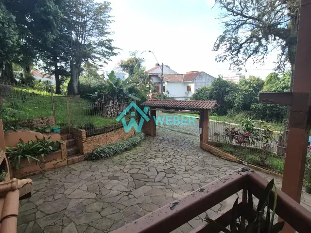 Casa com 370m² 3 quartos e 2 banheiros, para alugar, no bairro Boa Vista em Novo Hamburgo
