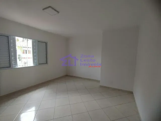 Casa com 100m² 3 quartos e 1 banheiro, para alugar, no bairro Parque Savoi City em São Paulo