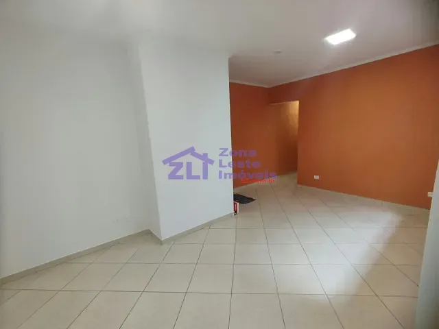 Casa com 100m² 3 quartos e 1 banheiro, para alugar, no bairro Parque Savoi City em São Paulo