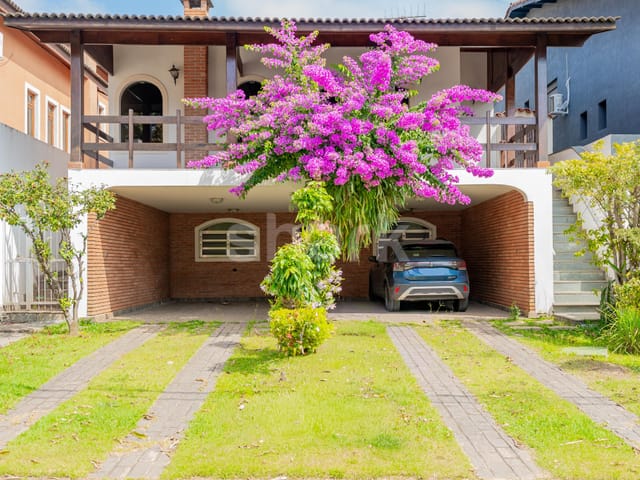 Casa com 360m² 3 quartos e 4 banheiros, à venda, no bairro Alphaville em Santana de Parnaíba