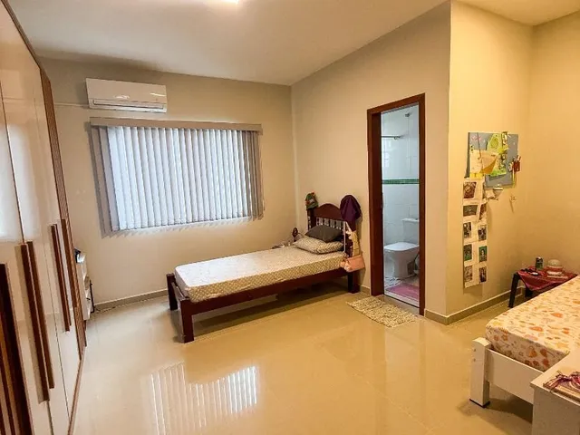 Casa com 200m² 2 quartos e 3 banheiros, à venda, no bairro Vale das Palmeiras em Macaé