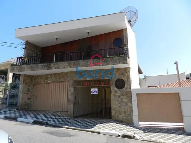 Casa com 350m² 3 quartos e 4 banheiros, à venda, no bairro Centro em Porto Feliz