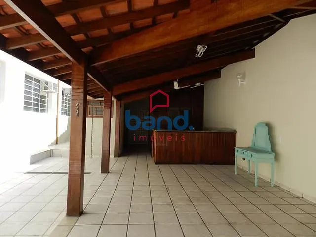 Casa com 350m² 3 quartos e 4 banheiros, à venda, no bairro Centro em Porto Feliz