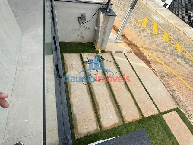 Casa 3 quartos e 5 banheiros, à venda, no bairro Jardim Amália em Volta Redonda