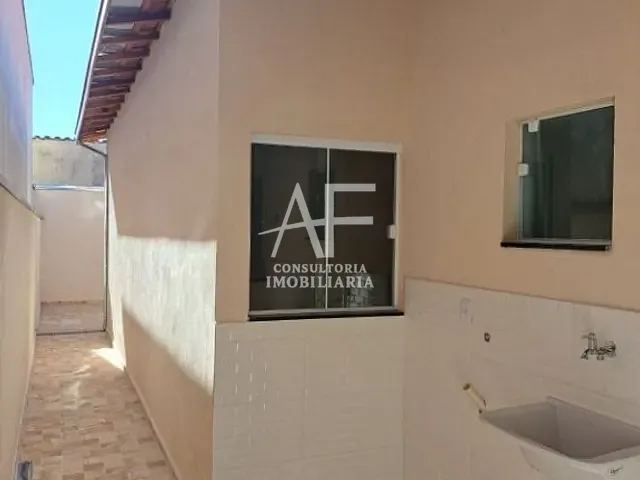 Casa com 125m² 2 quartos e 1 banheiro, à venda, no bairro Mombaça em Pindamonhangaba