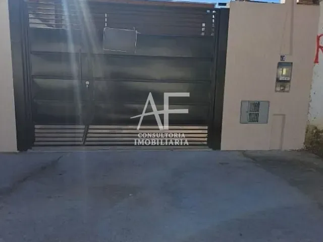Casa com 125m² 2 quartos e 1 banheiro, à venda, no bairro Mombaça em Pindamonhangaba