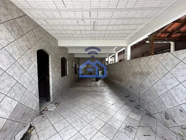Casa com 102m² 2 quartos e 3 banheiros, à venda, no bairro Tinga em Caraguatatuba