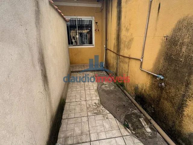 Casa 2 quartos e 2 banheiros, à venda ou para alugar, no bairro Santo Agostinho em Volta Redonda