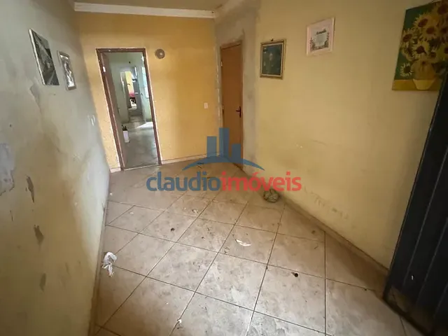 Casa 2 quartos e 2 banheiros, à venda ou para alugar, no bairro Santo Agostinho em Volta Redonda