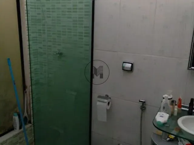 Casa com 300m² 2 quartos e 3 banheiros, à venda, no bairro Pedregulho em Guaratinguetá