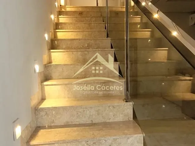Casa com 250m² 3 quartos e 5 banheiros, à venda, no bairro IMPERIAL em Cuiabá