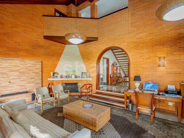 Casa com 720m² 5 quartos e 7 banheiros, à venda, no bairro Alphaville em Santana de Parnaíba