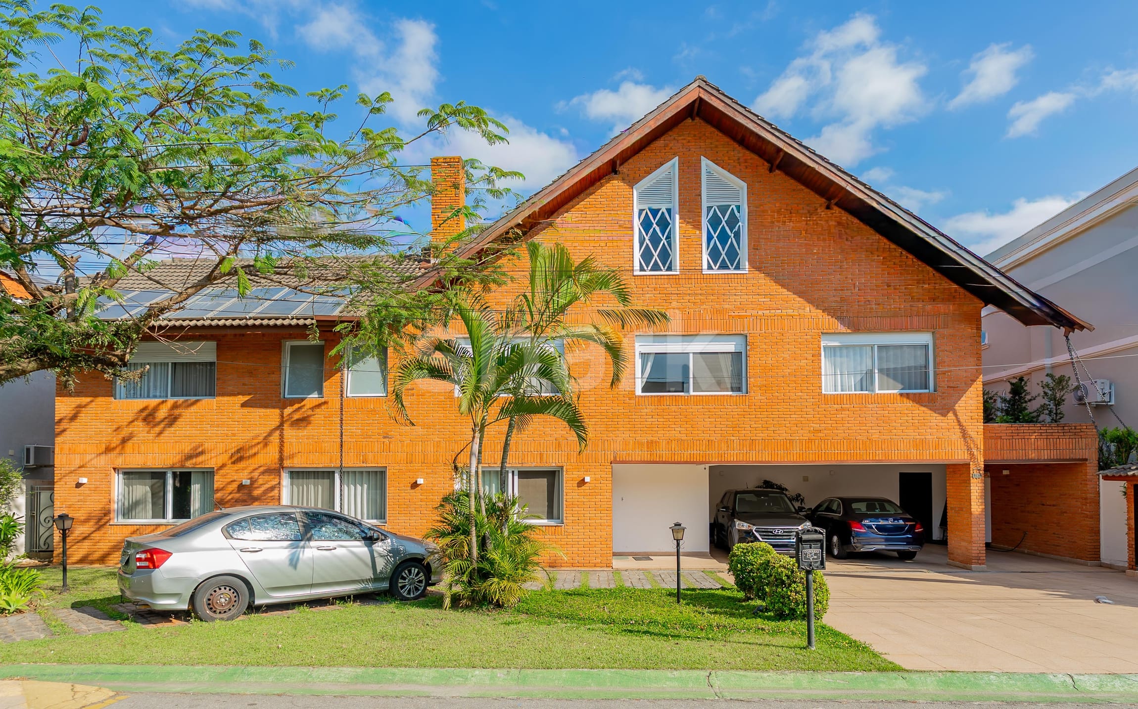 Casa em Alphaville — foto 1