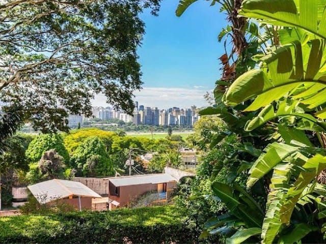 Casa com 656m² 3 quartos e 3 banheiros, à venda, no bairro Jardim Guedala em São Paulo