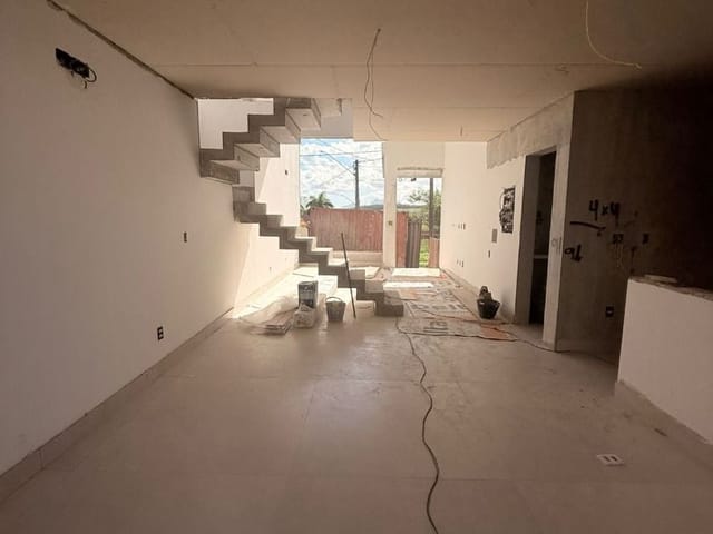 Casa com 155m² 3 quartos e 2 banheiros, à venda, no bairro Lagoa em Macaé