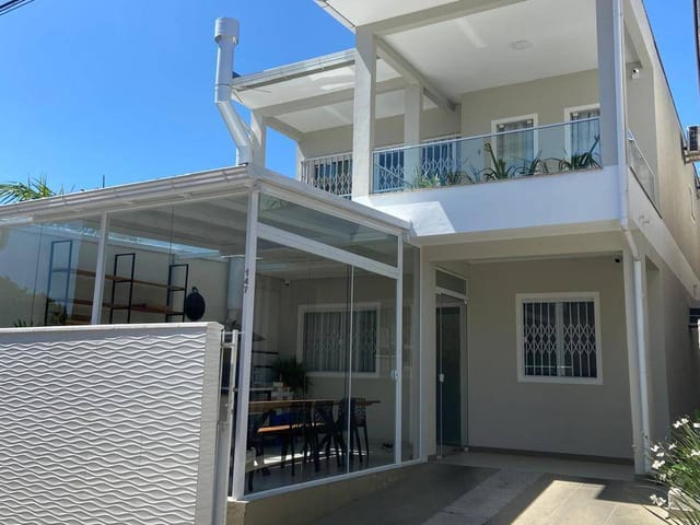 Casa com 117m² 3 quartos e 3 banheiros, à venda, no bairro Ingleses do Rio Vermelho em Florianópolis