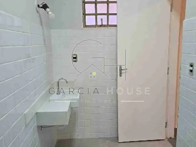 Casa com 200m² 3 quartos e 1 banheiro, à venda, no bairro Vila Amélia em Ribeirão Preto