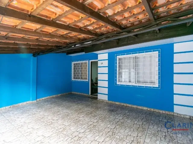 Casa 2 quartos e 1 banheiro, à venda, no bairro CONJUNTO AGUAS CLARAS em Campo Largo