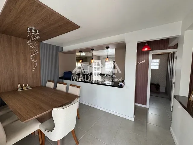 Casa com 250m² 3 quartos e 3 banheiros, à venda, no bairro Bela Vista em Palhoça