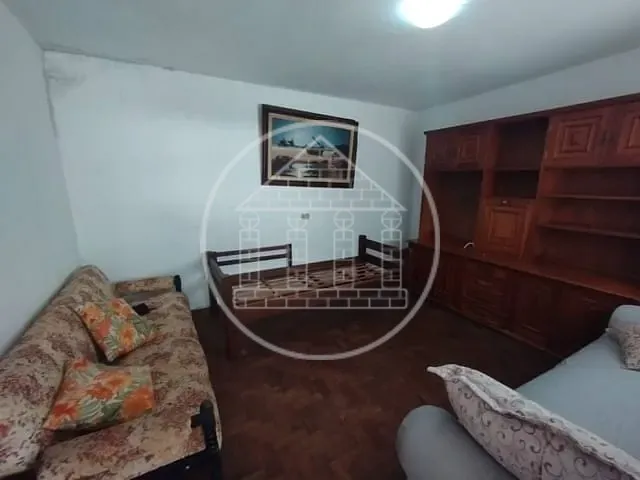 Casa com 250m² 3 quartos e 1 banheiro, à venda, no bairro Jardim Iporanga em São Paulo