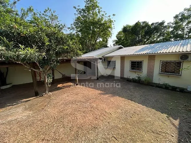 Casa com 360m² 4 quartos e 2 banheiros, à venda, no bairro Seminário em Chapecó
