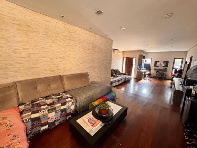 Casa com 360m² 3 quartos e 3 banheiros, à venda, no bairro Alphaville em Santana de Parnaíba