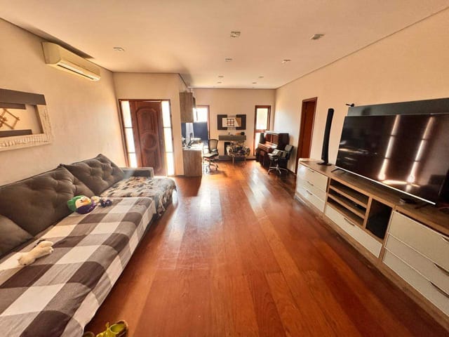 Casa com 360m² 3 quartos e 3 banheiros, à venda, no bairro Alphaville em Santana de Parnaíba