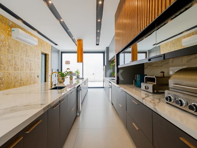 Casa com 670m² 5 quartos e 6 banheiros, à venda, no bairro Alphaville Dois em Barueri