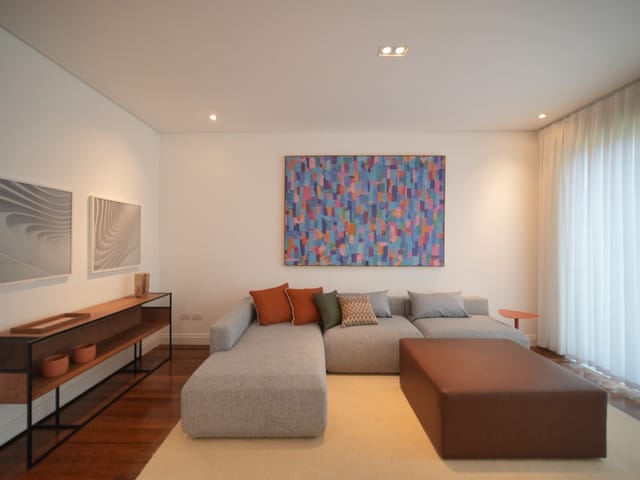 Foto do Casa - Casa em condomínio para venda em Real Parque com 4 quartos, sendo 4 suítes, 334m² | Correteria Imóveis