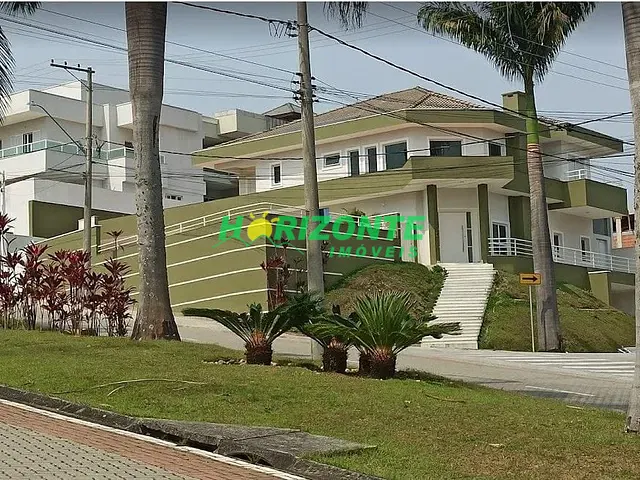 Casa com 750m² 4 quartos e 6 banheiros, à venda ou para alugar, no bairro urbanova em São José dos Campos