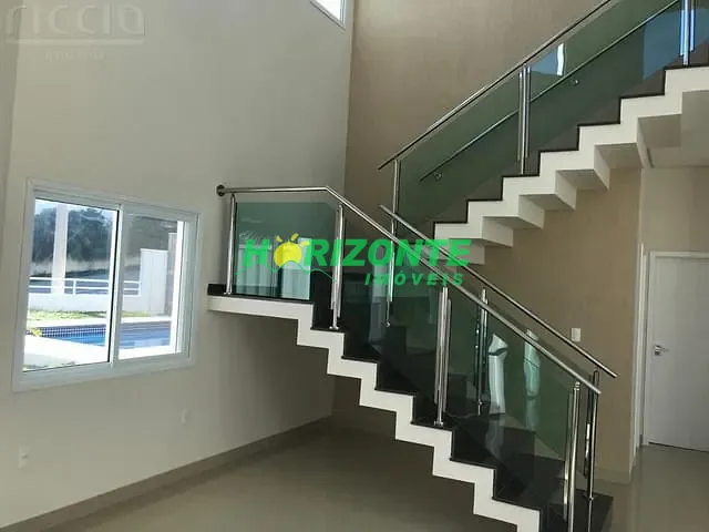 Casa com 750m² 4 quartos e 6 banheiros, à venda ou para alugar, no bairro urbanova em São José dos Campos