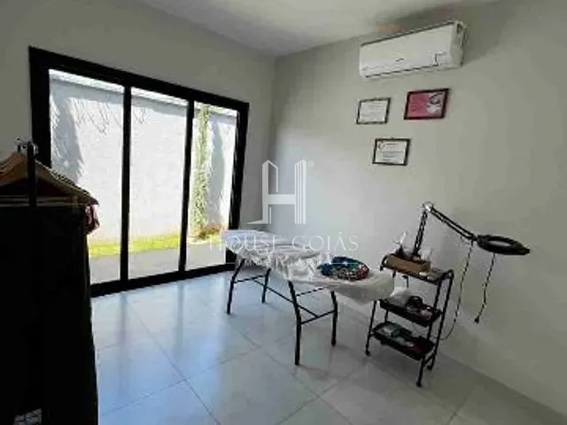 Casa com 205m² 2 quartos e 2 banheiros, à venda, no bairro Jardim Buriti Sereno em Aparecida de Goiânia