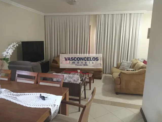 Casa com 250m² 5 quartos e 2 banheiros, à venda, no bairro Vila Betânia em São José dos Campos